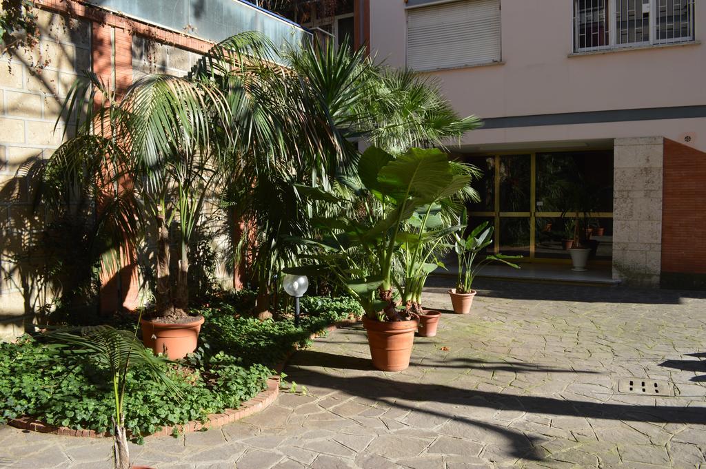 Bed and Breakfast Adan Vatican Rom Exterior foto