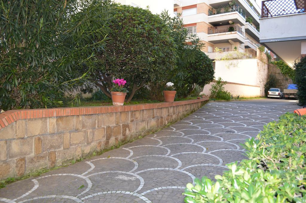 Bed and Breakfast Adan Vatican Rom Exterior foto